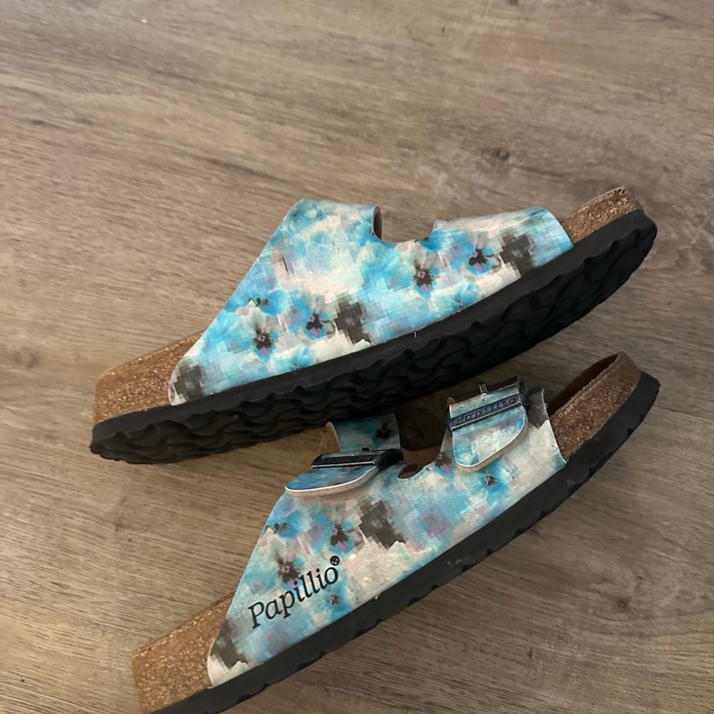 SOLD - Picture 4 of 4